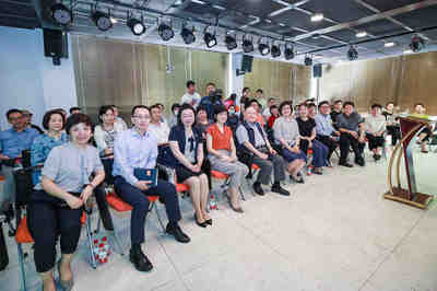 小照片，大時(shí)代 尚長(zhǎng)榮、蔡金萍、錢(qián)程、駱新走進(jìn)天平街道的文化敘事